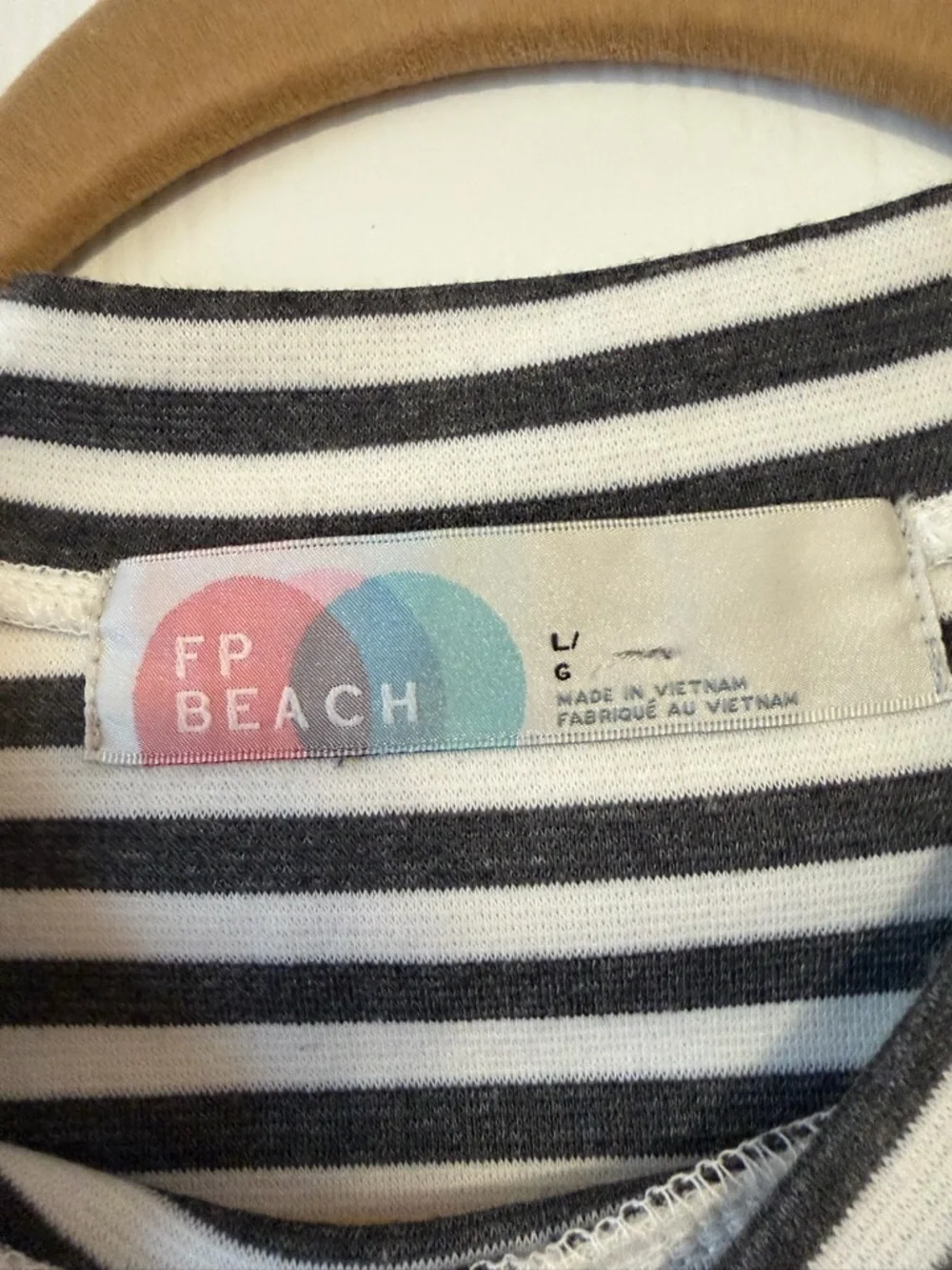 Free people beach large Striped gray & White Short Sleeve Dress - Picture 4 of 4
